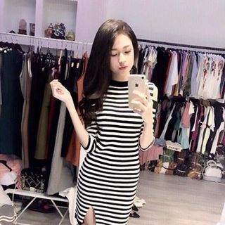 Đầm len sọc