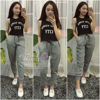 Quần thể thao da cá