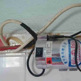 Máy bơm tạo áp cho sen vòi
