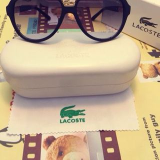 Kính lacoste