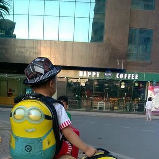 Vali kéo trẻ em