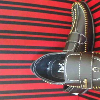 Giày mọi giá rẻ