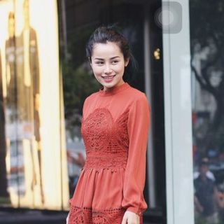 Đầm ren