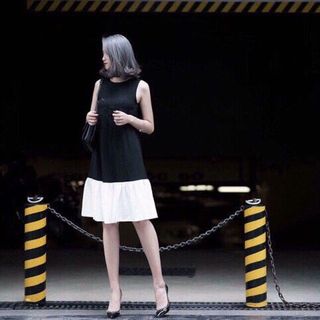 Hg-415 đầm đuôi cá phối màu trắng đen