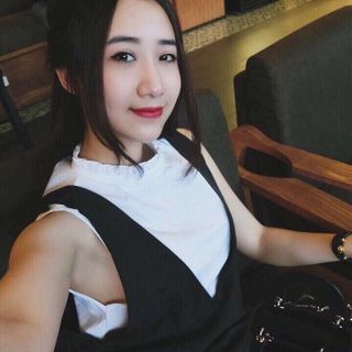 Set áo sát nách váy yếm