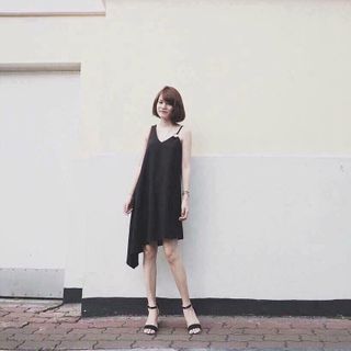 Đầm suông khoen tà chéo