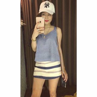 Set áo denim và váy quần