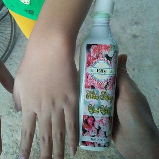 Khoá trắng elly