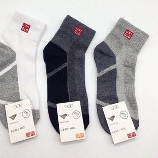 Tất uniqlo