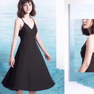 Hg-442 đầm dây thắt nơ sau màu đen