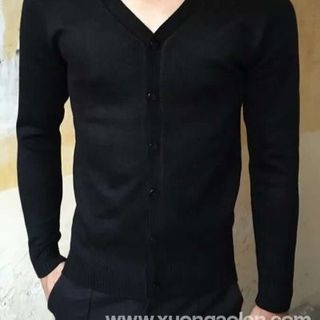 Áo len nam cài cúc