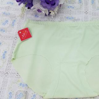 Quần không đường may adella