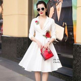 Đầm cổ vest thêu hoa