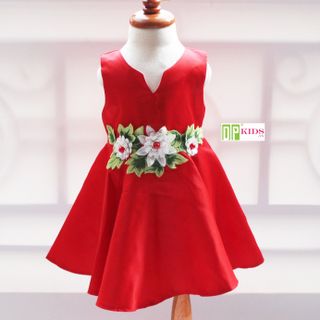 Đầm cổ chữ v đắp hoa hồng