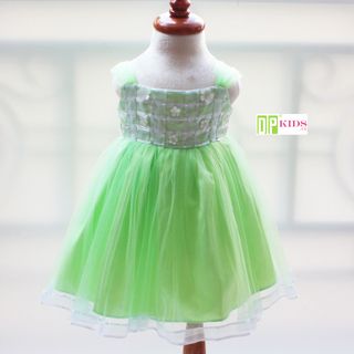 Đầm công chúa đính cườm