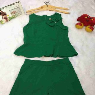 Mẫu bộ kiểu nữ 
hình tự chụp