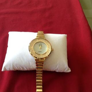 Đồng hồ nữ sang chảnh giá rẻ