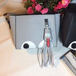 Túi mắt tua mini hoang gia store