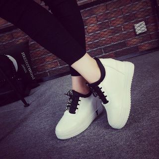 Giày sneaker nữ nâng đế - xs0332