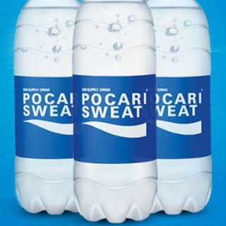 Nước khoáng pocari sweat bù nước và