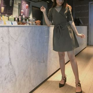Đầm thắt eo xanh rêu