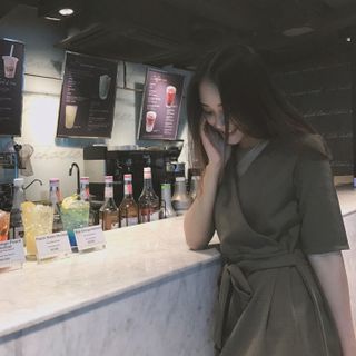 Đầm thắt eo xanh rêu
