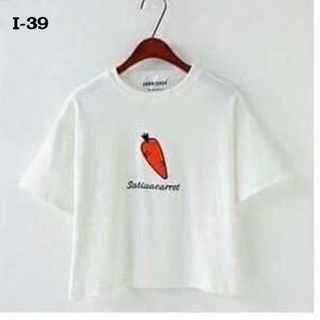 I-43 áo thun nữ croptop in họa tiết