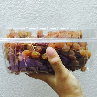 Nho khô nguyên cành - úc