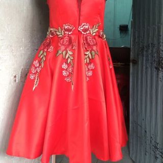 Đầm xoè cúp ngực thêu ren
