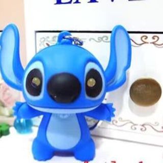 Móc khoá đèn và kêu ilove you doremon và stitch