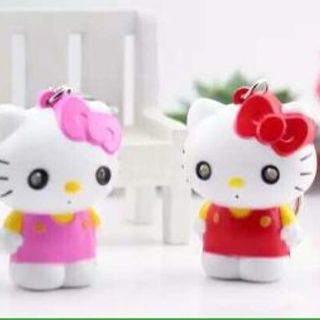 Móc khoá đèn và kêu ilove you doremon và stitch