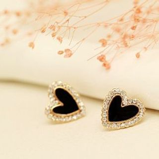 Bông tai trái tim mặt đen