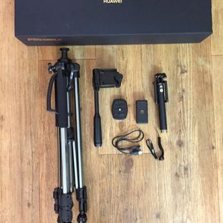 Bộ quà huawei p9 tripod va gậy selfie bluetooth