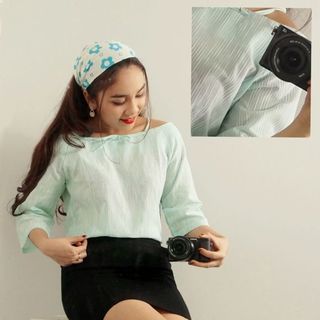 Akt-86 áo kiểu nữ bẹt vai tay lỡ cột nơ ở cổ 4 màu