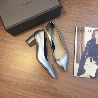 Zara bít 5f pu mờ