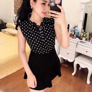 Áo sơ mi chấm bi sát nách