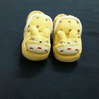 Giày lông cho bé