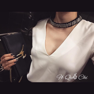 Áo cổ vòng cườm hàng y hình