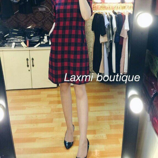Đầm suông in caro