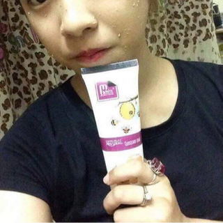 Gel tẩy tế bào chết mwhite