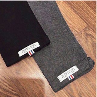 Legging tăm