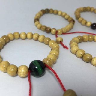 Vòng dâu tằm 6li 8li