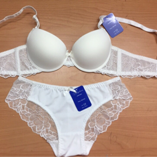 Bộ angela vic - size a75 b75 a80 b80