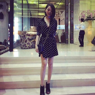Đầm sơ mi chấm bi mặc xinh lắm hình 100