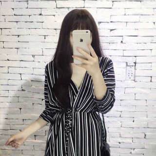 Đầm sọc cổ tim rút dây eo hình 100