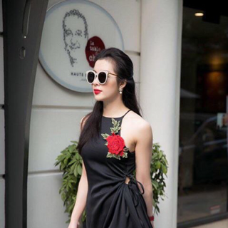 Đầm hoa hồng rút dây eo hình đẹp 100