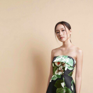 Đầm cúp in hoa hồng xanh