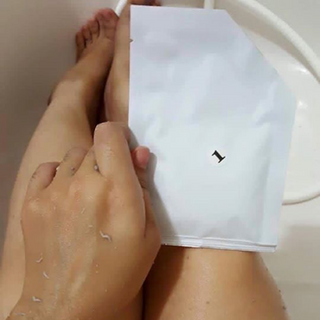 Cc white kem body tắm trắng