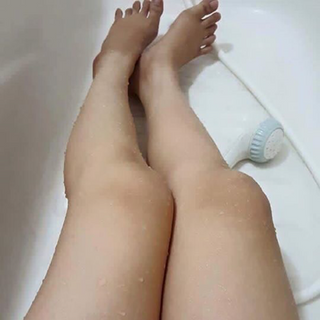 Cc white kem body tắm trắng