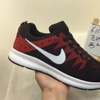 Giày nike bán sỉ